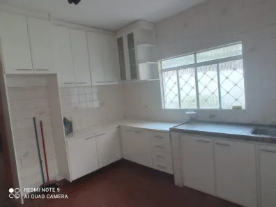 Casa com 3 Quartos à venda, 160m² no Presidente Roosevelt, Uberlândia