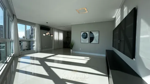 Apartamento com 4 Quartos para alugar, 164m² no Fazenda, Itajaí