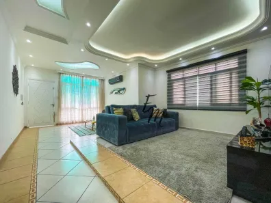 Casa com 3 Quartos à venda, 180m² no Canto do Forte, Praia Grande