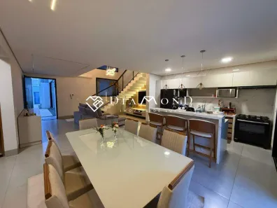 Casa com 3 Quartos à venda, 215m² no Novo Mundo, Uberlândia