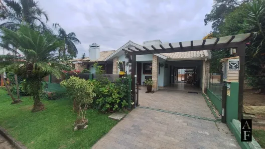Casa com 5 Quartos à venda, 179m² no Centro, Garopaba