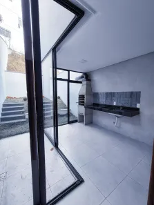 Casa com 3 Quartos à venda, 152m² no São Pedro, Juiz de Fora