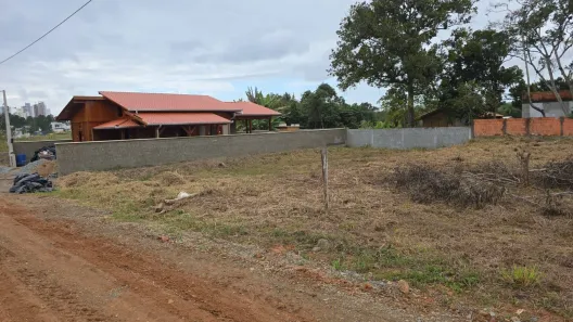 Lote/Terreno à venda, 319m² no Itacolomi, Balneário Piçarras
