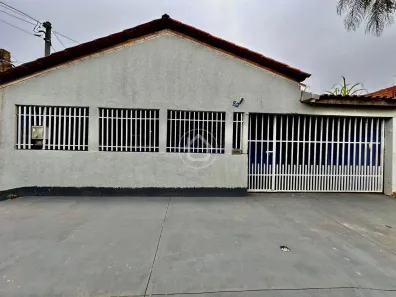 Casa com 3 Quartos à venda, 227m² no Vila São Jorge da Lagoa, Campo Grande