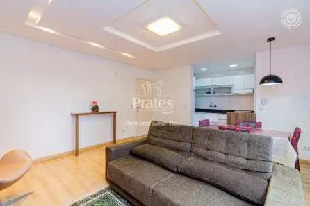 Apartamento com 2 Quartos para alugar, 95m² no Centro, Curitiba