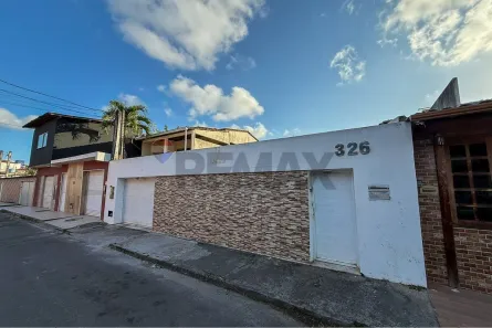 Casa com 4 Quartos à venda, 180m² no Dois de Julho, Camaçari