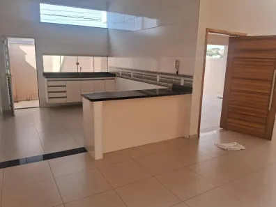 Casa com 3 Quartos à venda, 125m² no Jardim Ypê, Botucatu