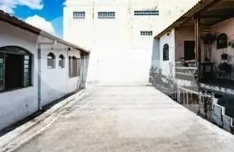 Casa com 4 Quartos para alugar, 224m² no Glória, Belo Horizonte