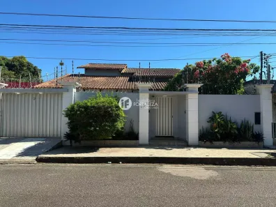 Casa com 3 Quartos à venda, 605m² no Bosque, Rio Branco