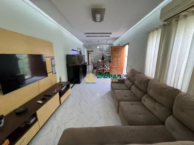 Sobrado com 4 Quartos à venda, 259m² no Vila Milton, Guarulhos