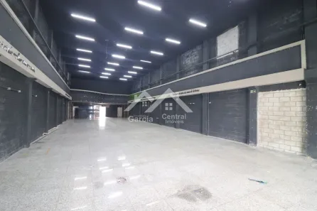 Sala Comercial para venda ou aluguel, 742m² no Centro, Peruíbe