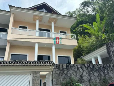 Casa de Condomínio com 3 Quartos para alugar, 290m² no Recreio dos Bandeirantes, Rio de Janeiro