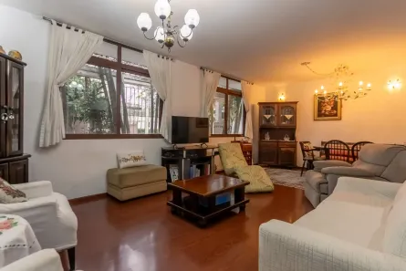 Casa com 3 Quartos à venda, 194m² no Vila Cordeiro, São Paulo