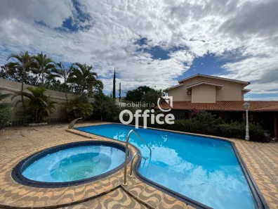 Sobrado com 6 Quartos à venda, 510m² no Anápolis City, Anápolis