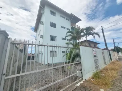 Apartamento com 2 Quartos para alugar, 76m² no Santo Antônio, Joinville