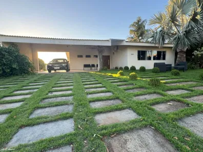 Casa de Condomínio com 3 Quartos à venda, 240m² no , Presidente Epitácio