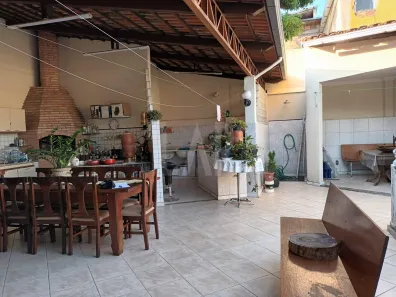 Casa com 3 Quartos à venda, 268m² no Califórnia, Belo Horizonte