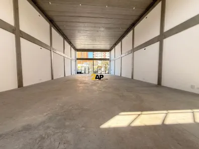 Ponto Comercial para alugar, 383m² no Campo Belo, São Paulo