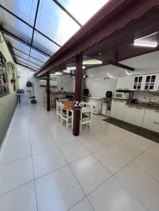 Casa com 3 Quartos à venda, 233m² no Santa Clara, Pouso Alegre