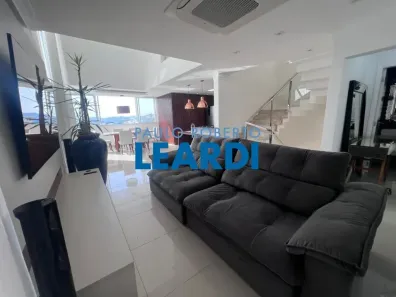 Casa de Condomínio com 3 Quartos à venda, 271m² no Suru, Santana de Parnaíba
