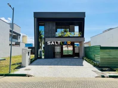 Casa de Condomínio com 4 Quartos à venda, 239m² no Maraponga, Fortaleza