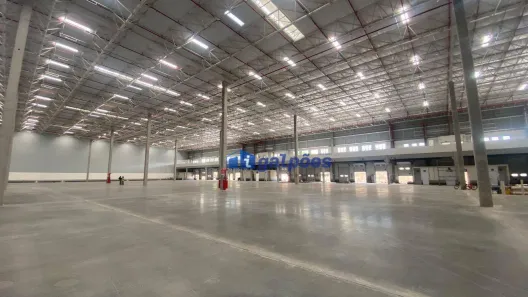 Galpão/Depósito/Armazém para alugar, 5800m² no Cinco, Contagem