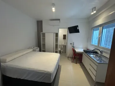 Apartamento com 1 Quarto para alugar, 13m² no Jardim das Bandeiras, São Paulo