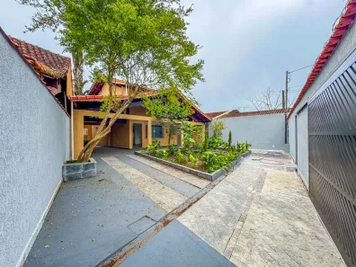 Casa com 3 Quartos para alugar, 129m² no Tupi, Praia Grande