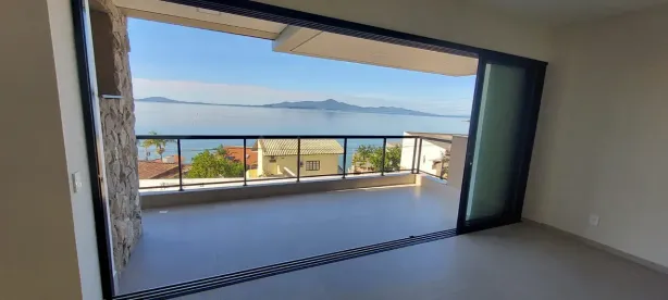 Sobrado com 3 Quartos à venda, 180m² no Centro, São José