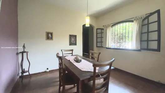 Casa com 4 Quartos à venda, 323m² no Centro, Nova Iguaçu
