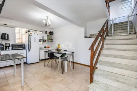 Casa com 3 Quartos à venda, 147m² no Vila Ipiranga, Porto Alegre