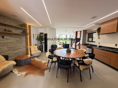 Sobrado com 4 Quartos à venda, 400m² no Vila Inglesa, Indaiatuba