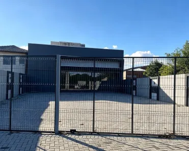 Galpão/Depósito/Armazém à venda, 330m² no Uvaranas, Ponta Grossa