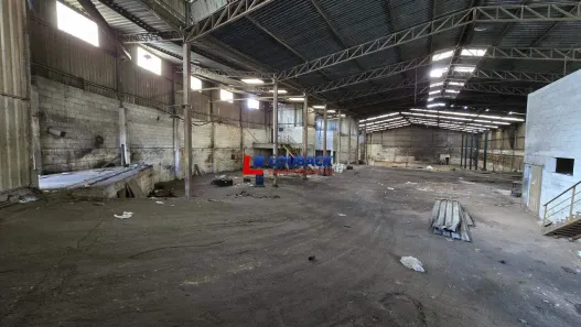 Galpão/Depósito/Armazém à venda, 2500m² no São Sebastião, Contagem