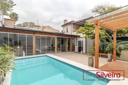 Casa com 8 Quartos à venda, 351m² no São João, Porto Alegre