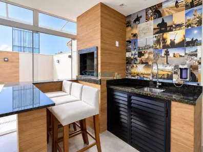 Casa de Condomínio com 2 Quartos à venda, 100m² no Jansen, Gravataí