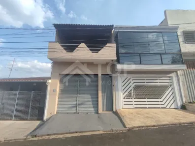 Sobrado com 3 Quartos para alugar, 240m² no Parque Delta, São Carlos