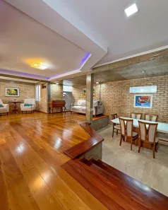 Casa com 4 Quartos à venda, 281m² no Agronômica, Florianópolis