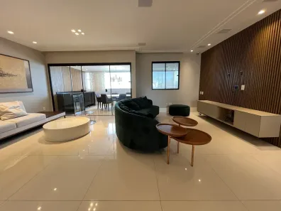 Apartamento com 3 Quartos para alugar, 178m² no Candeal, Salvador