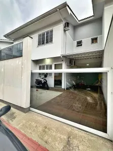 Casa com 2 Quartos à venda, 77m² no Bela Vista, Palhoça