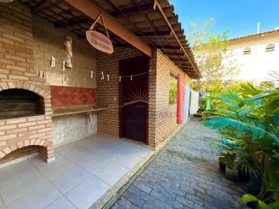 Casa com 3 Quartos à venda, 309m² no Novo Horizonte, Macaé