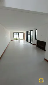 Casa com 3 Quartos à venda, 161m² no Campeche, Florianópolis