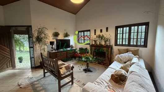 Fazenda/Sítio com 3 Quartos para alugar, 2000m² no da Lagoa, Itapecerica da Serra