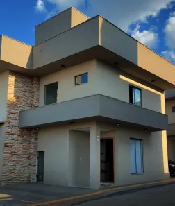 Casa de Condomínio com 3 Quartos à venda, 119m² no Jardim Imperial, Aparecida de Goiânia