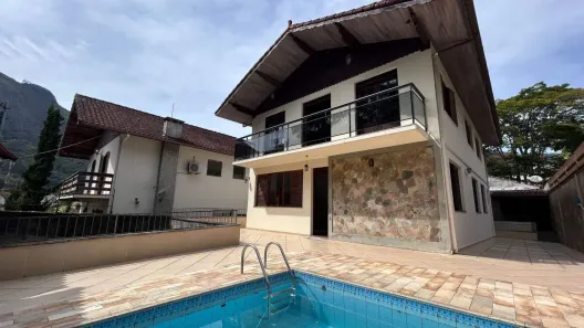 Casa com 4 Quartos à venda, 312m² no Cônego, Nova Friburgo