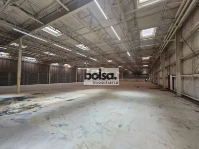 Galpão/Depósito/Armazém para alugar, 2554m² no Vila Regina, Bauru