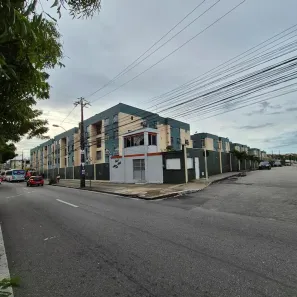 Apartamento com 3 Quartos para alugar, 110m² no Presidente Kennedy, Fortaleza