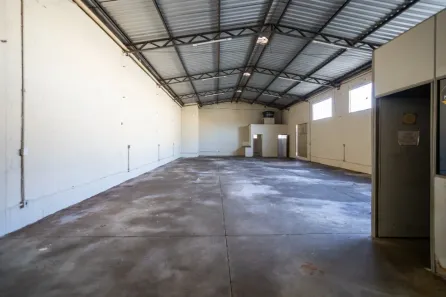 Galpão/Depósito/Armazém à venda, 247m² no Mansões Paraíso, Aparecida de Goiânia