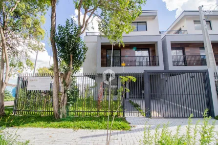 Sobrado com 3 Quartos à venda, 160m² no Guabirotuba, Curitiba