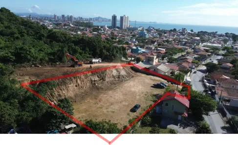 à venda, 2138m² no Centro, Penha